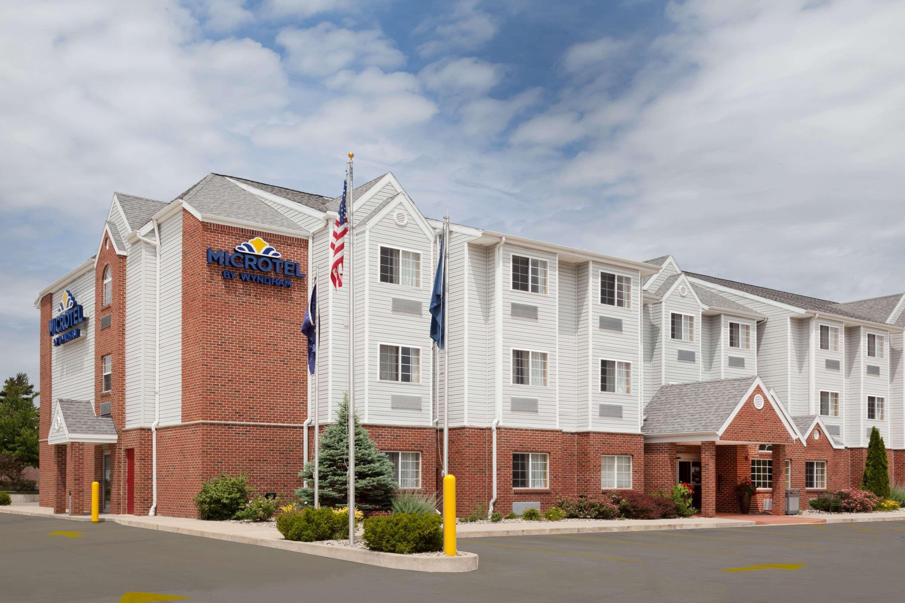 Microtel By Wyndham South Bend Notre Dame University Exterior photo